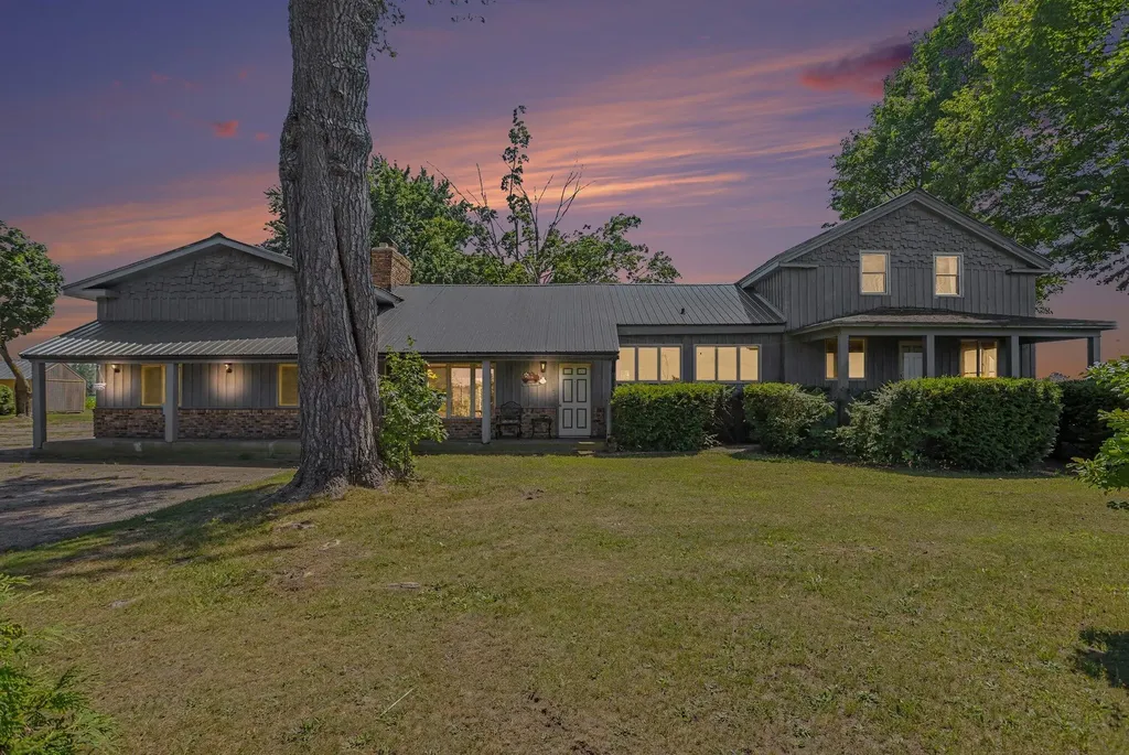 59379 Territorial Road Keeler Township MI 49045