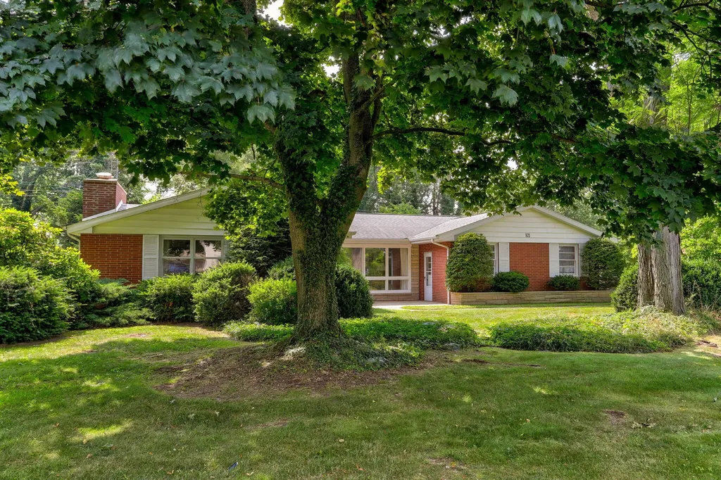 1625 Park Drive Benton Charter Township MI 49022