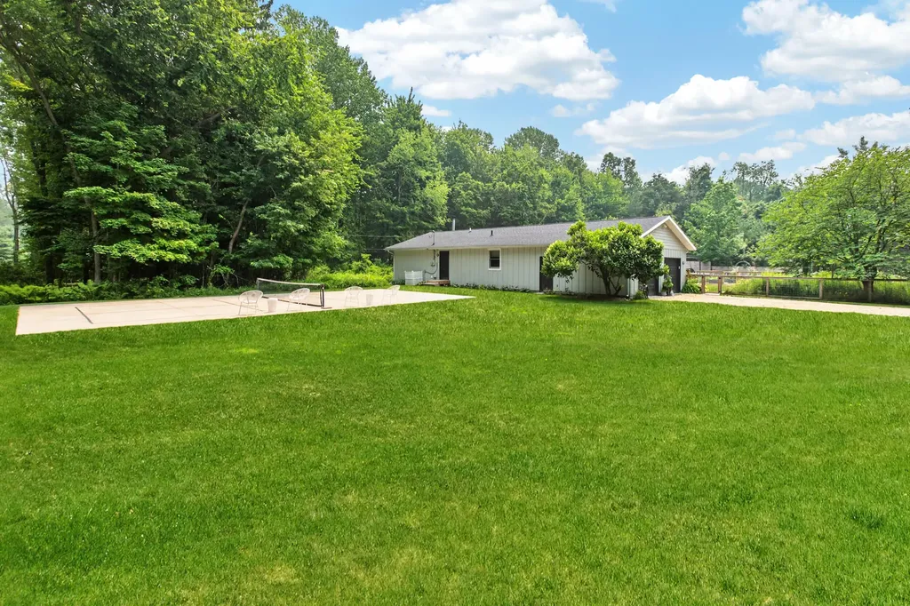 14147 Wildwood Lane Chikaming Township MI 49115