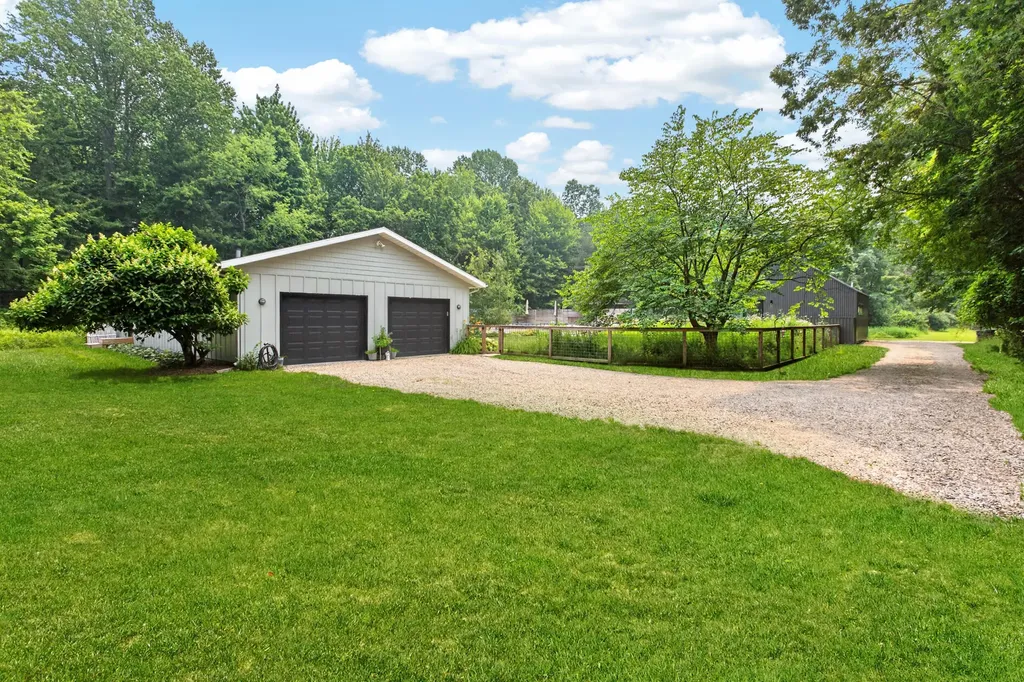 14147 Wildwood Lane Chikaming Township MI 49115