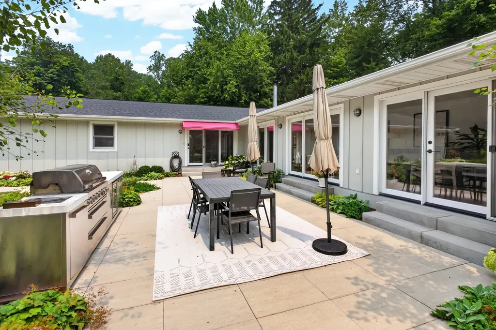 14147 Wildwood Lane Chikaming Township MI 49115