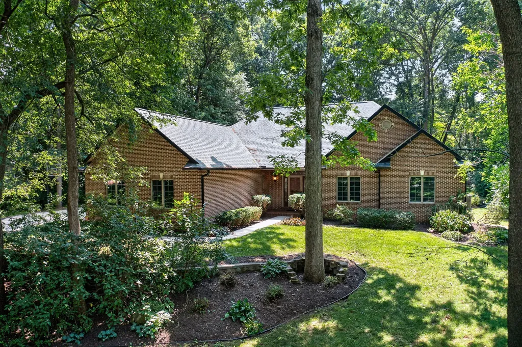 33141 Glen Eagle Court Milton Township MI 49120