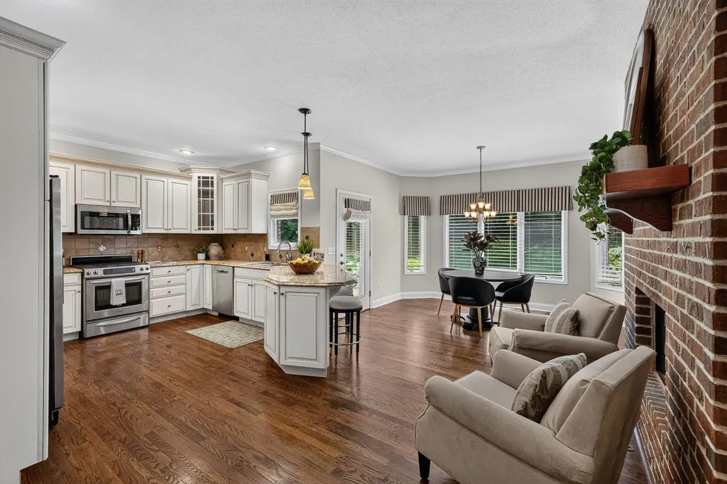 33141 Glen Eagle Court Milton Township MI 49120
