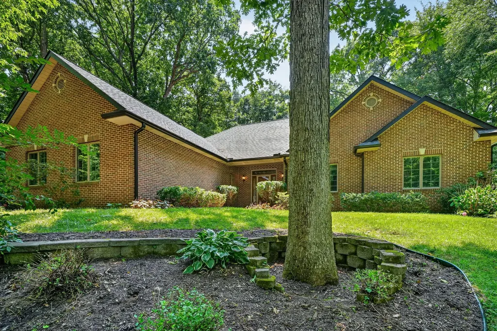 33141 Glen Eagle Court Milton Township MI 49120