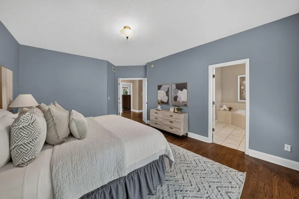 33141 Glen Eagle Court Milton Township MI 49120