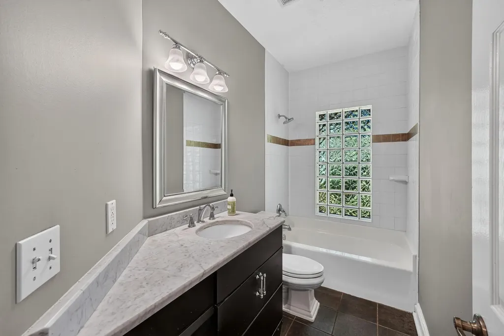 33141 Glen Eagle Court Milton Township MI 49120