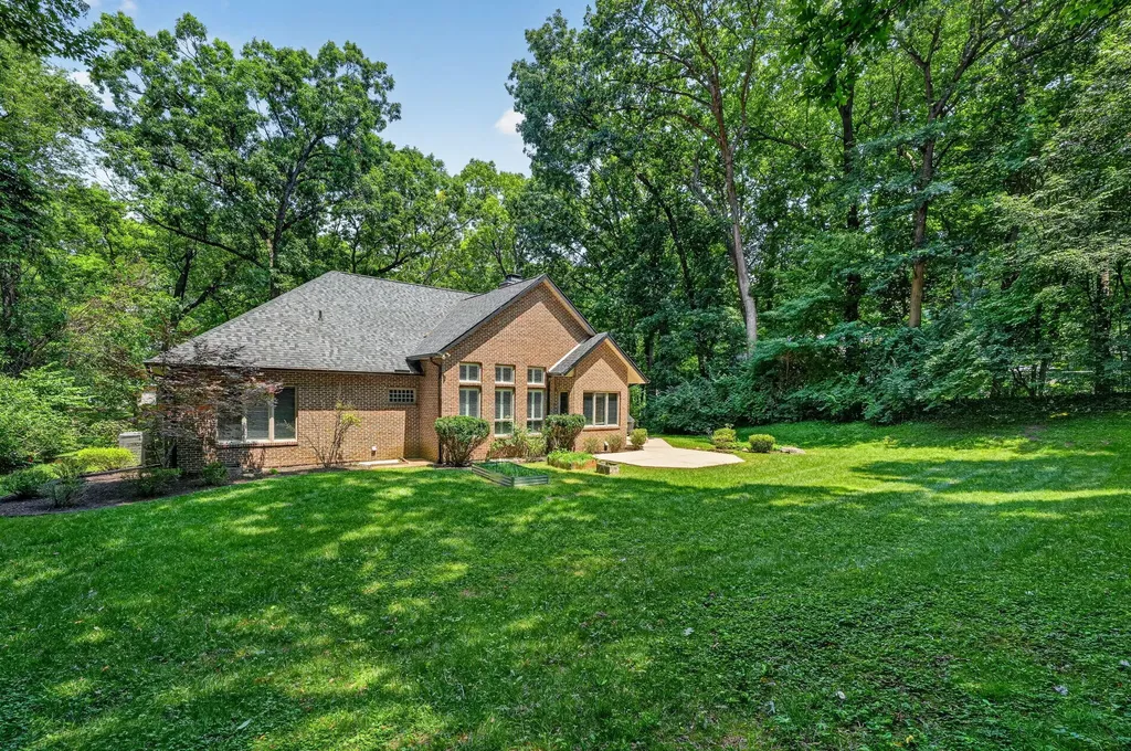 33141 Glen Eagle Court Milton Township MI 49120
