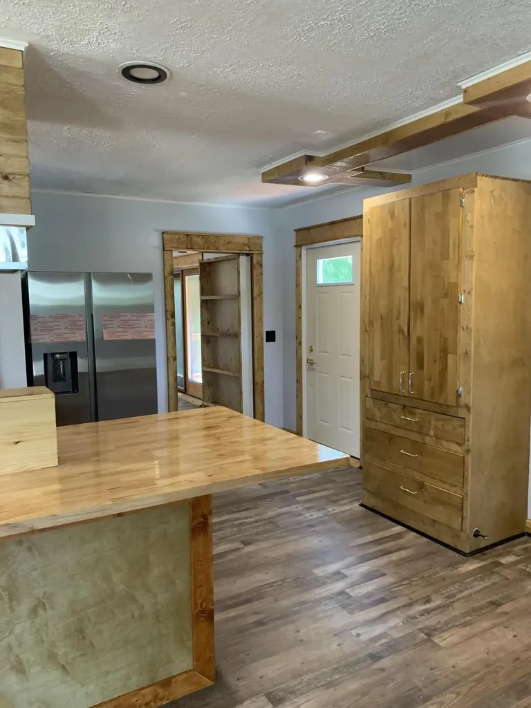576 Pipestone Street Benton Harbor City MI 49022