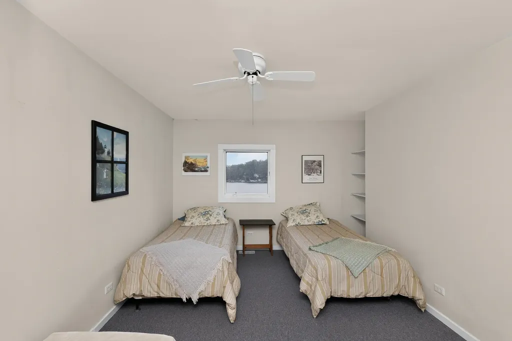15657 Lakeview Drive Buchanan Township MI 49107