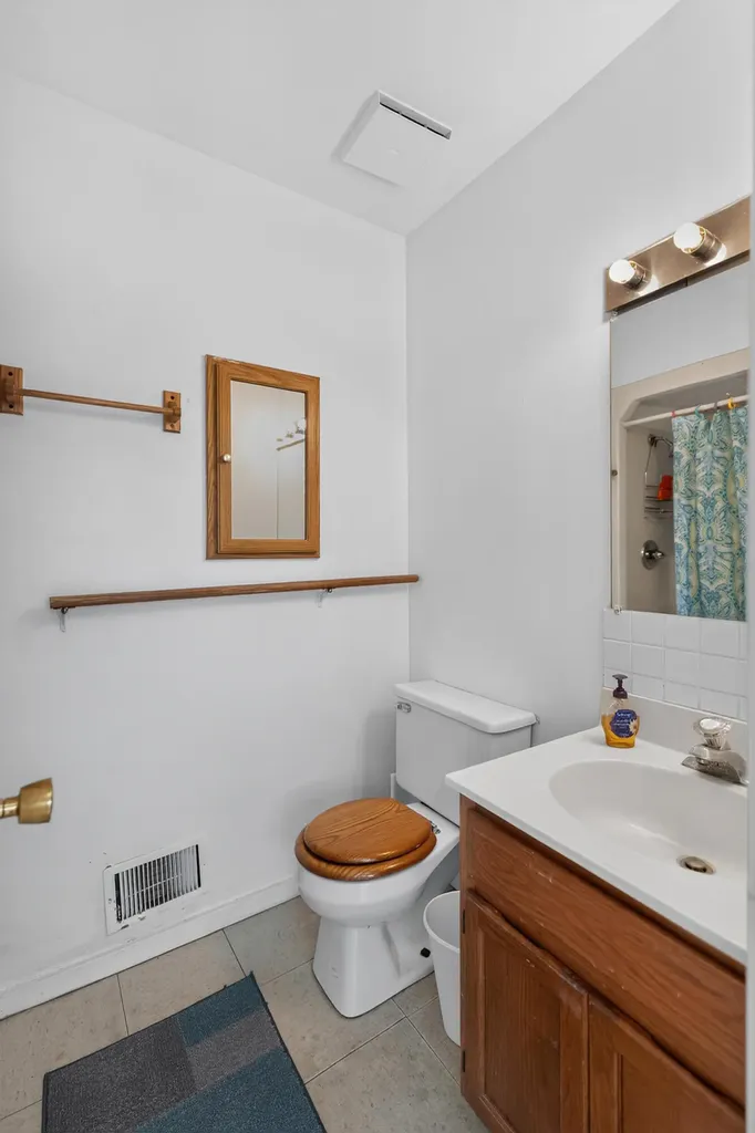 15657 Lakeview Drive Buchanan Township MI 49107