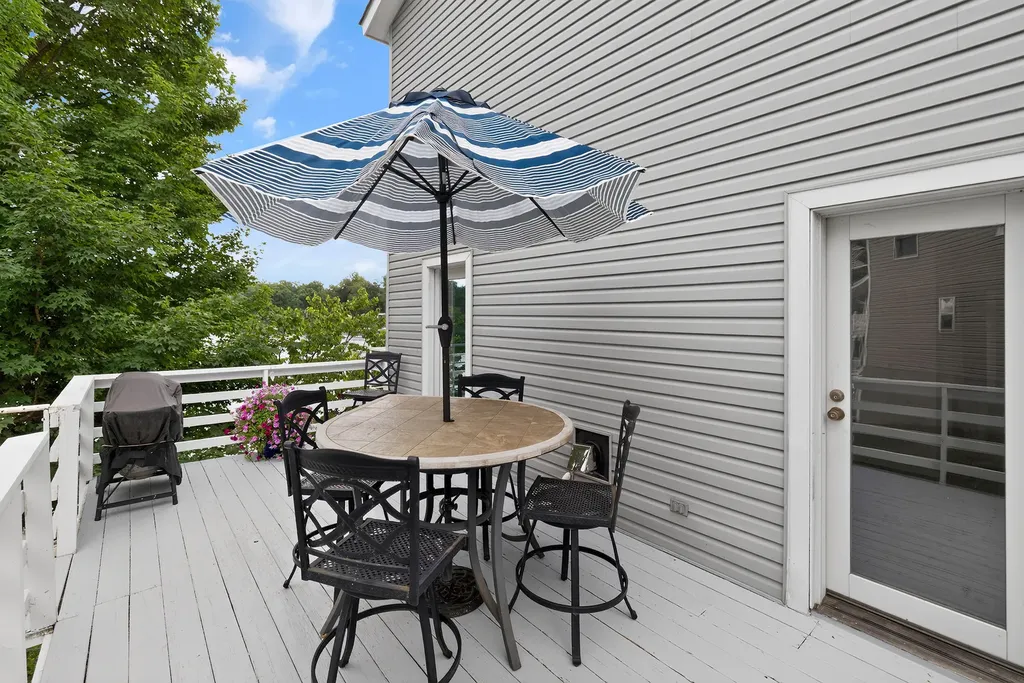15657 Lakeview Drive Buchanan Township MI 49107