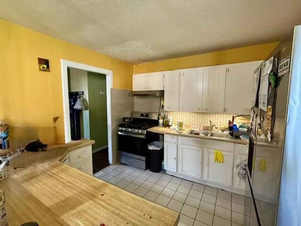 2431 Lawrence Drive Benton Charter Township MI 49022