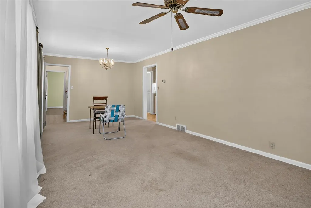 1446 Eagle Street Niles City MI 49120