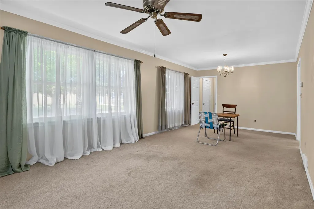 1446 Eagle Street Niles City MI 49120