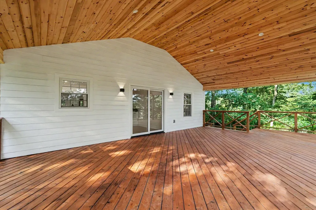 6351 Harbert Road Chikaming Township MI 49125