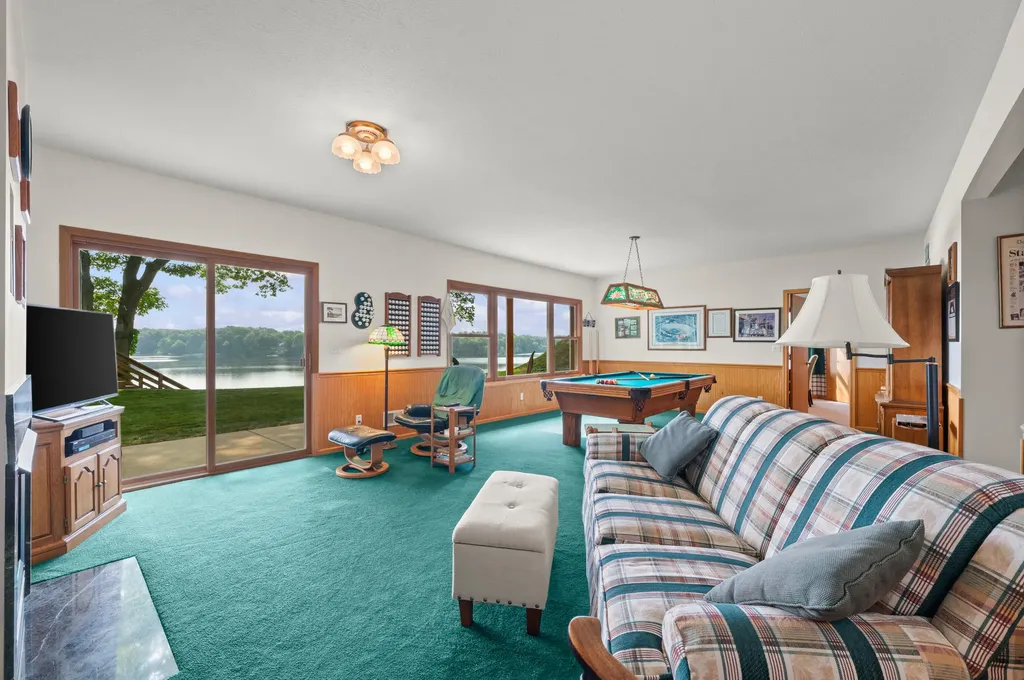 9895 Lakeview Drive Oronoko Charter Township MI 49103