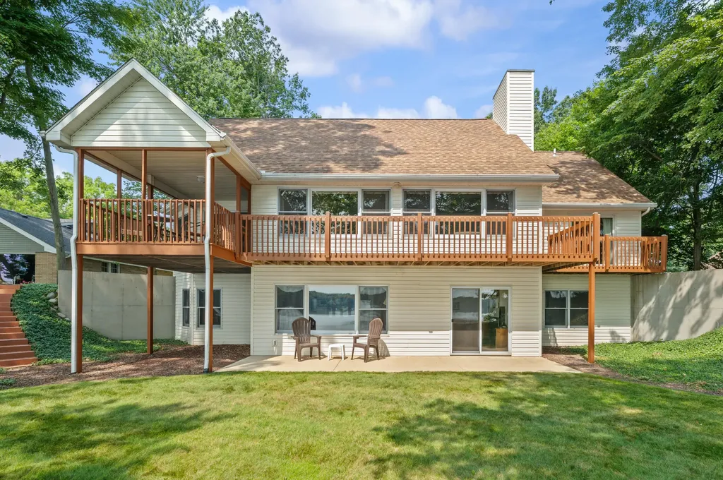 9895 Lakeview Drive Oronoko Charter Township MI 49103