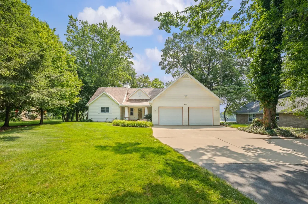 9895 Lakeview Drive Oronoko Charter Township MI 49103