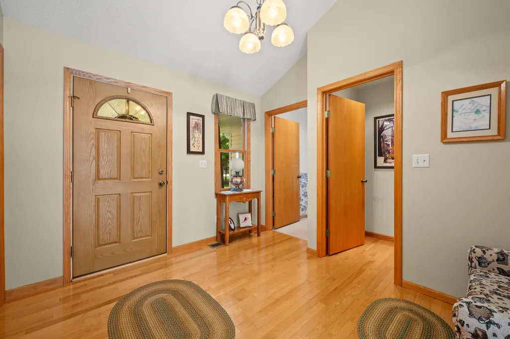 9895 Lakeview Drive Oronoko Charter Township MI 49103