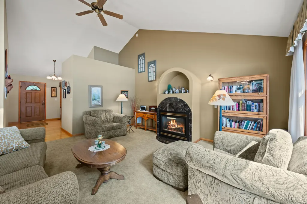 9895 Lakeview Drive Oronoko Charter Township MI 49103