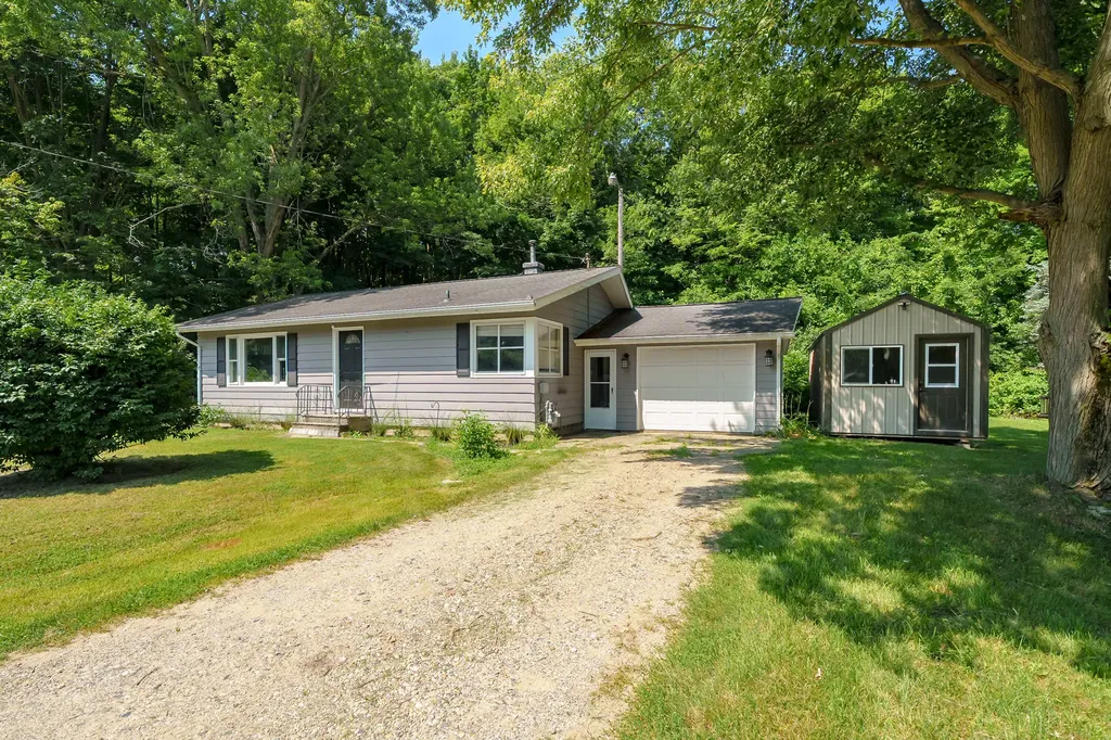 1264 M-40 Street S Allegan Township MI 49010