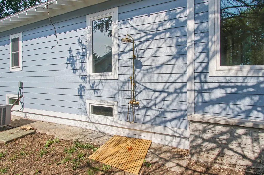 510 Lyon Street South Haven City MI 49090