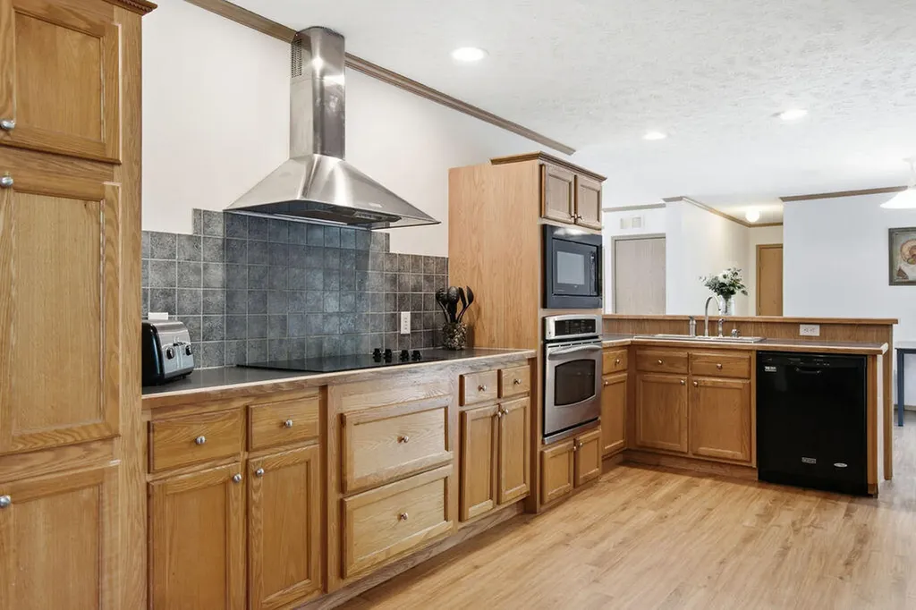 29785 Blue Star Highway Covert Township MI 49043