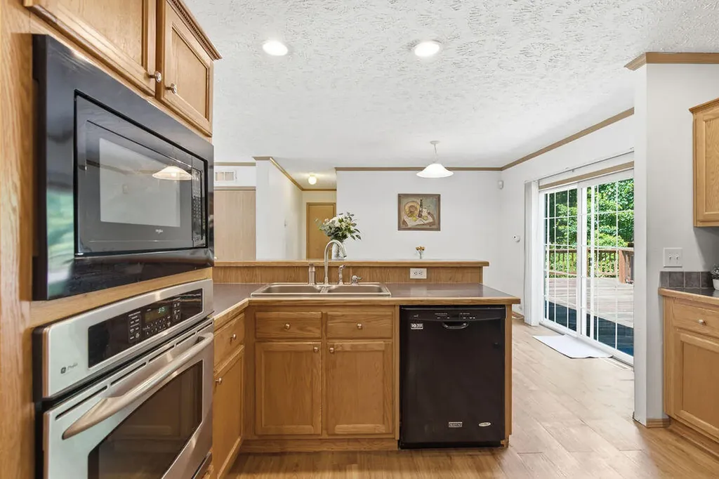 29785 Blue Star Highway Covert Township MI 49043