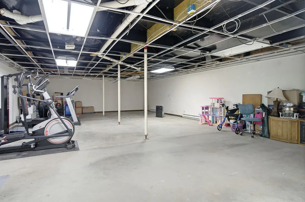 29785 Blue Star Highway Covert Township MI 49043