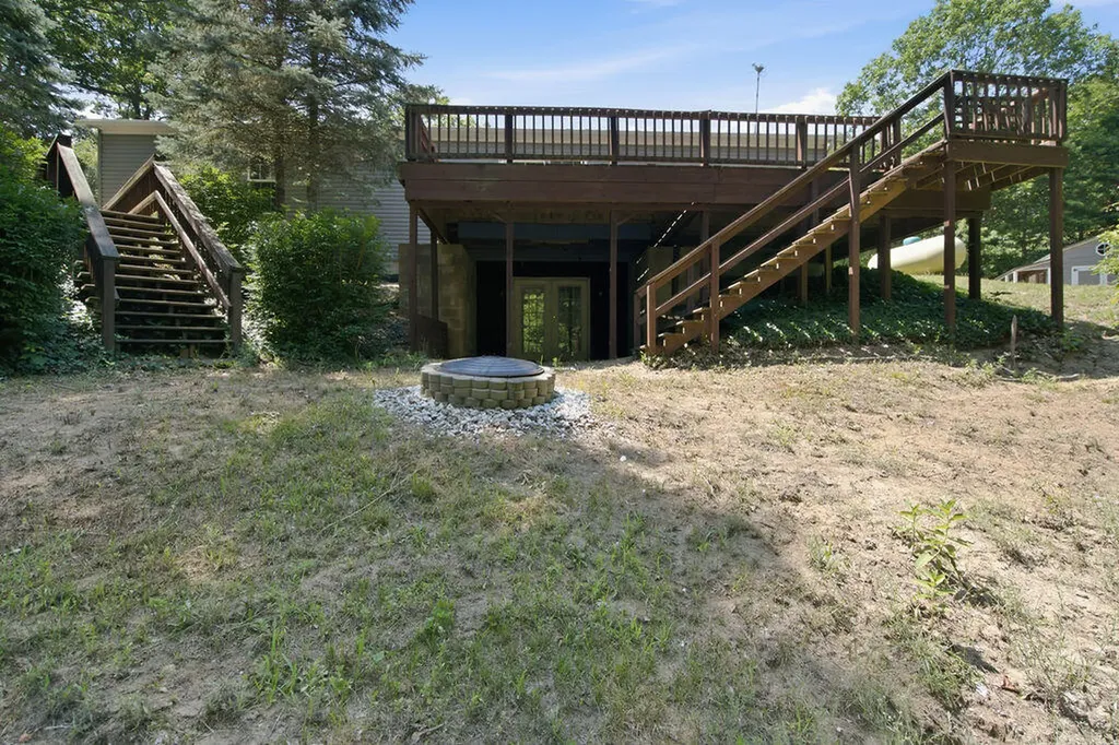 29785 Blue Star Highway Covert Township MI 49043
