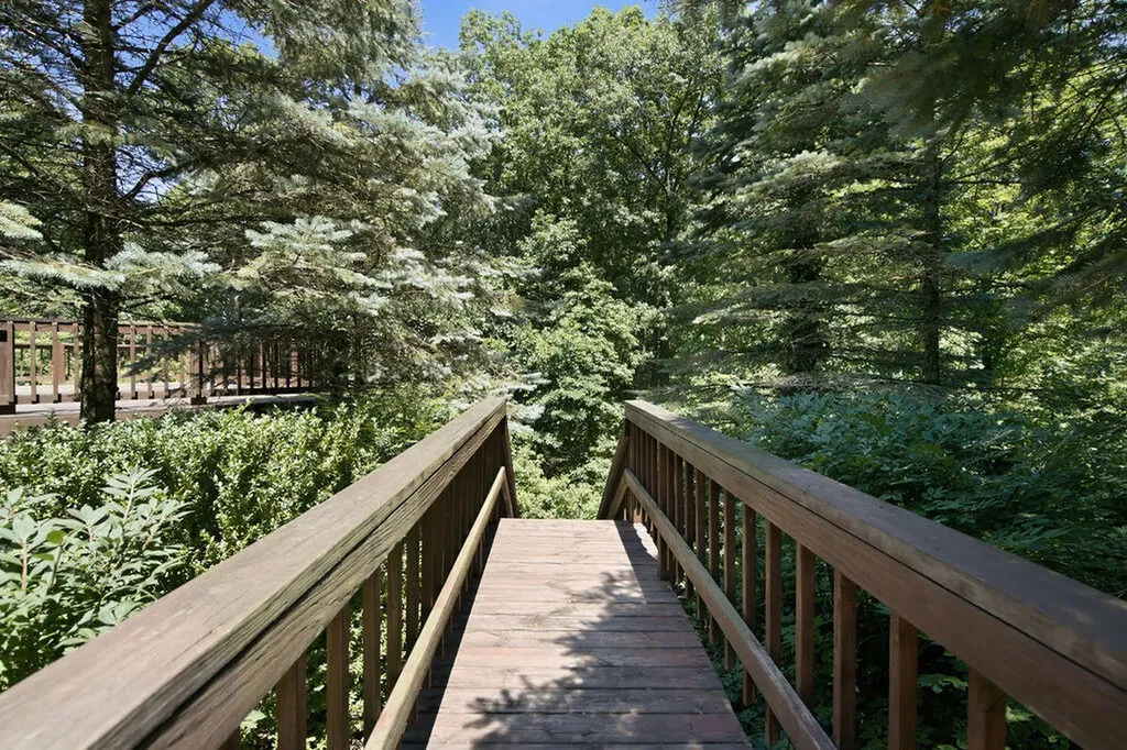 29785 Blue Star Highway Covert Township MI 49043