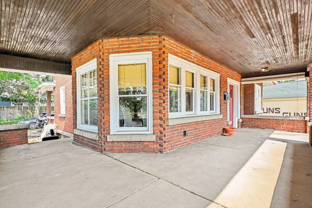 316 N 5th Street Niles City MI 49120