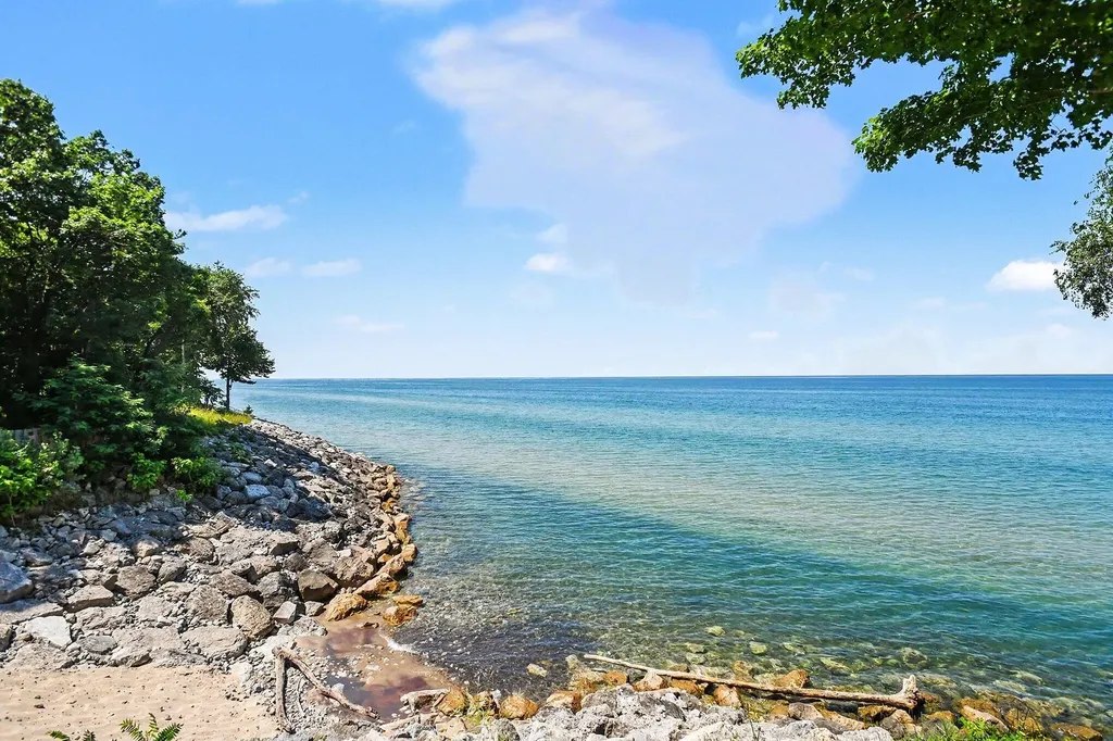 5924 Dunham Lane Lincoln Charter Township MI 49127