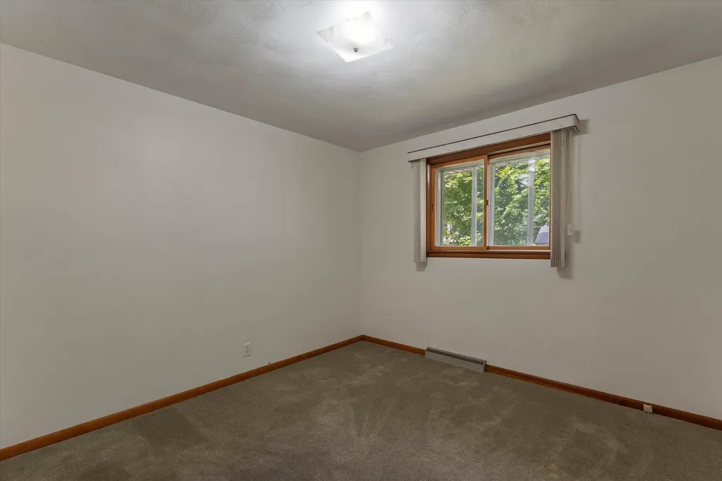 8696 Maplewood Drive Oronoko Charter Township MI 49103