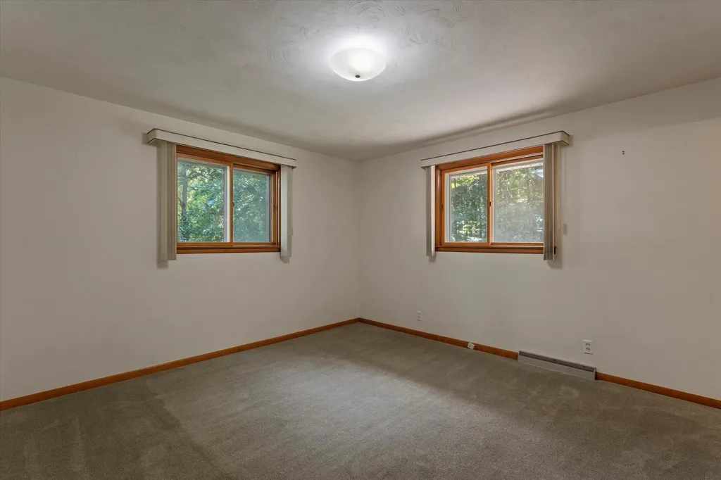 8696 Maplewood Drive Oronoko Charter Township MI 49103