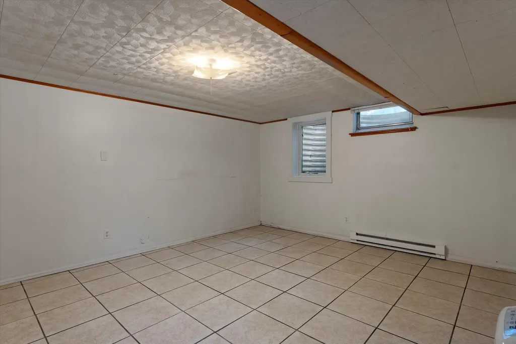 8696 Maplewood Drive Oronoko Charter Township MI 49103
