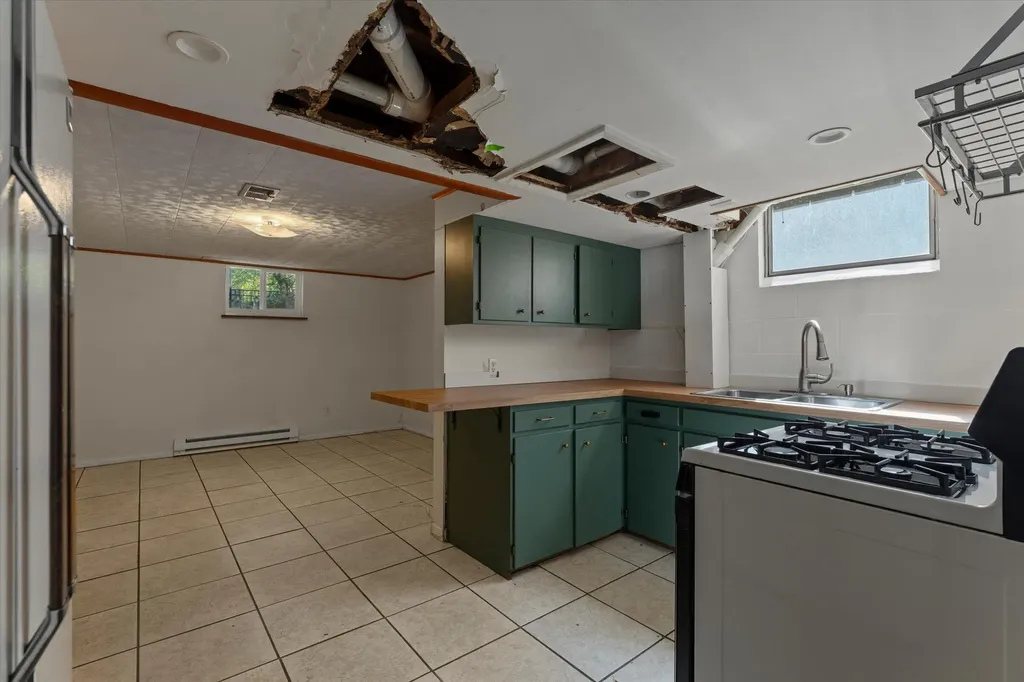 8696 Maplewood Drive Oronoko Charter Township MI 49103