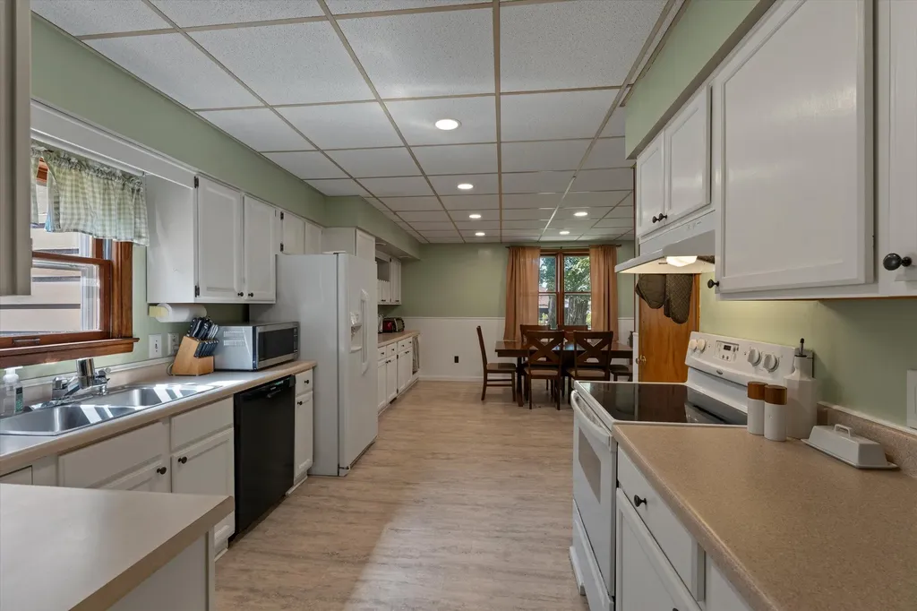 110 S East Street Cassopolis Village MI 49031