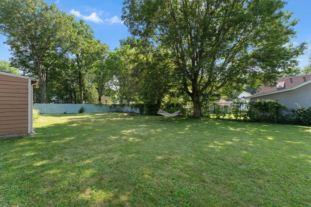 110 S East Street Cassopolis Village MI 49031