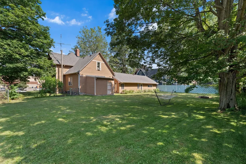 110 S East Street Cassopolis Village MI 49031
