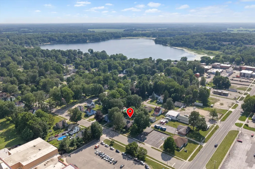 110 S East Street Cassopolis Village MI 49031