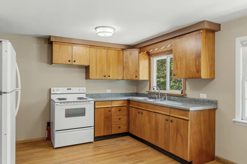 73028 26th Avenue Covert Township MI 49090
