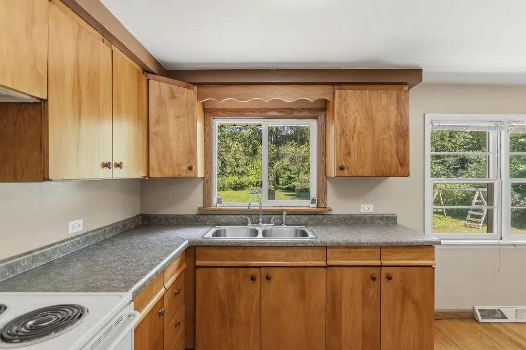 73028 26th Avenue Covert Township MI 49090