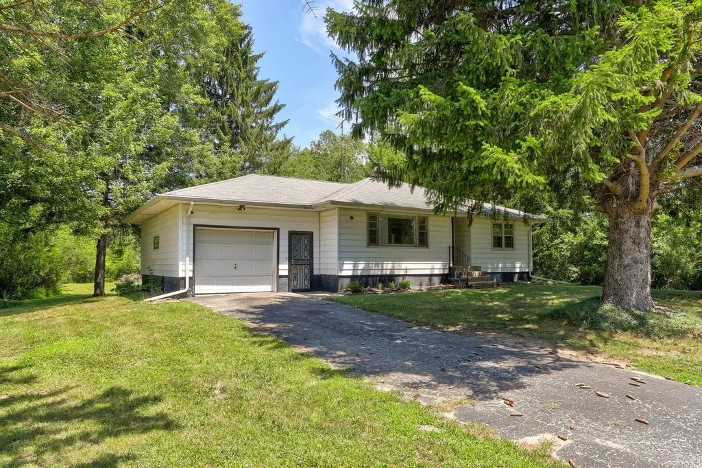 73028 26th Avenue Covert Township MI 49090
