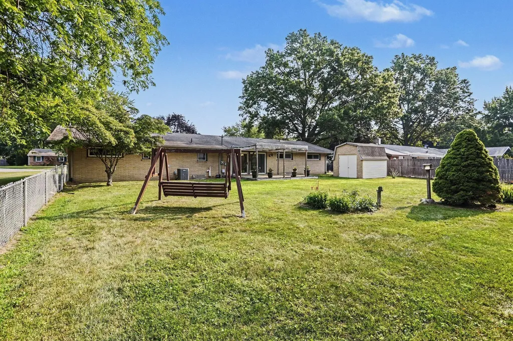 2436 Fountain Lane Lincoln Charter Township MI 49127