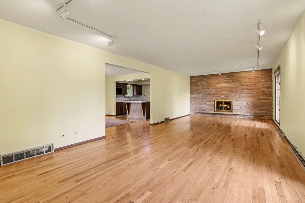 2436 Fountain Lane Lincoln Charter Township MI 49127