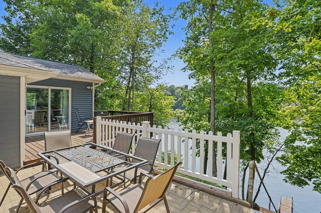 11628 S Lake Chapin Road Berrien Township MI 49103