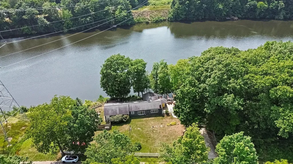 11628 S Lake Chapin Road Berrien Township MI 49103