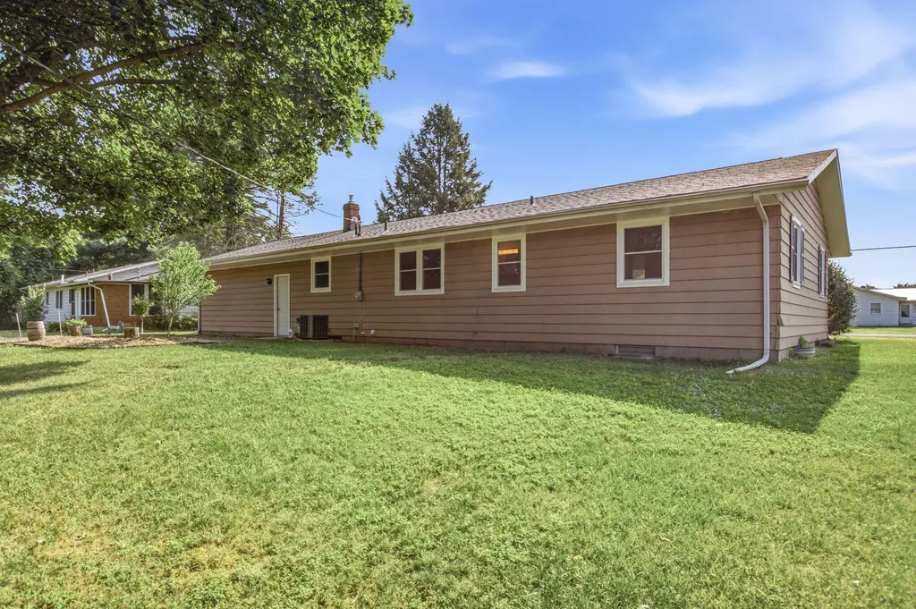 8718 Kephart Lane Oronoko Charter Township MI 49103
