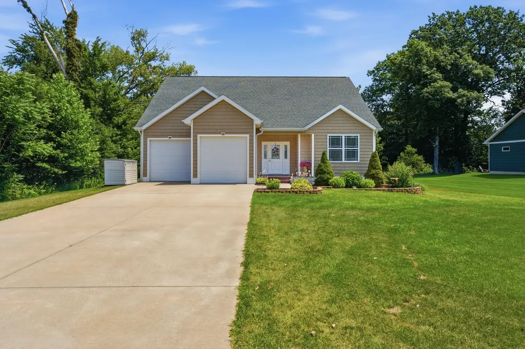 1155 Sonoma Court Baroda Village MI 49101